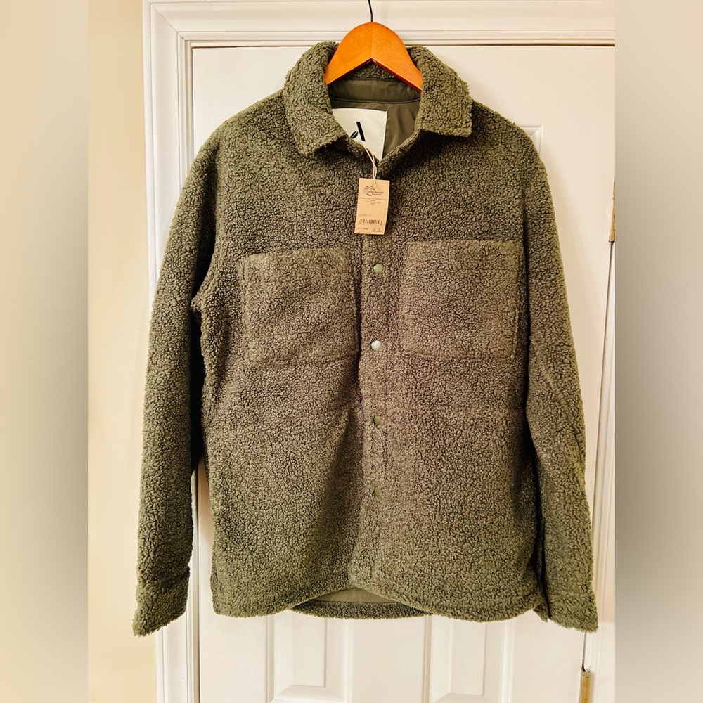 NEW Amazon Essentials Men's Recycled Polyester Sherpa Jacket (Medium) - Picture 5 of 6